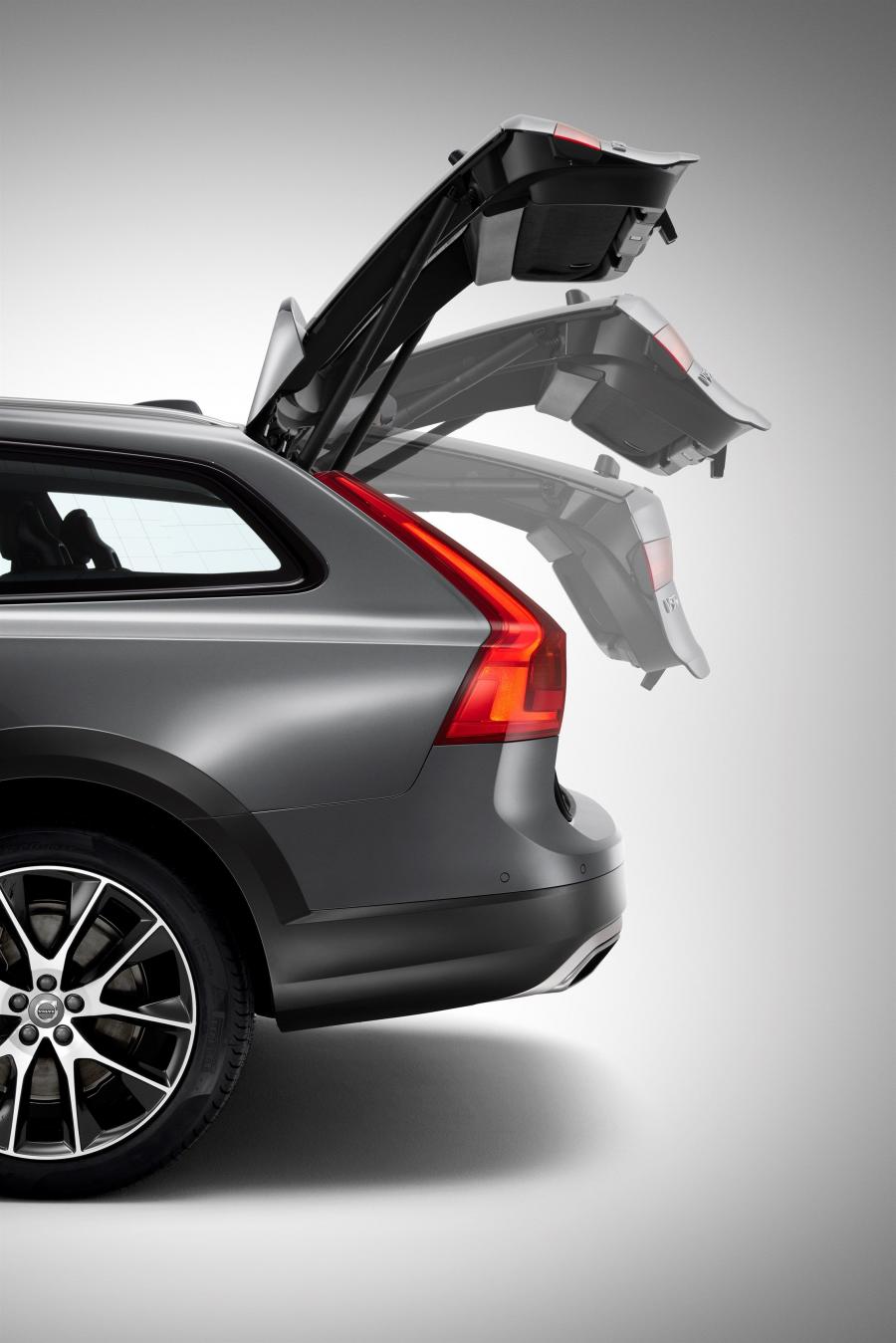 Детали экстерьера Volvo V90 T6 Cross Country 2016 года  (фото 53 из 104)